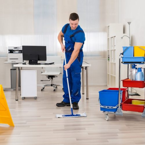 <strong>Expert Tips For Choosing The Right Commercial Cleaning Company Houston</strong>