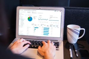 How Big Data Influences a Mobile App?