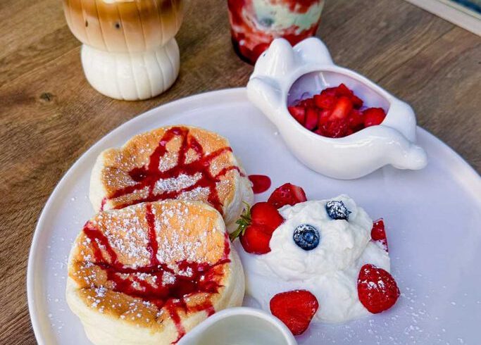 Best hot chocolate dessert cafés in Düsseldorf