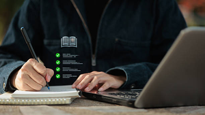6 Editing Habits That Can Make Online Writing Clearer and More Engaging
